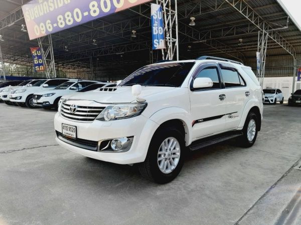 TOYOTA FORTUNER 3.0V. 4WD.CHAMP เกียร์ AT ปี 2012